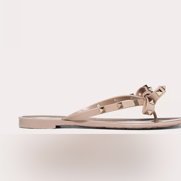 VALENTINO GARAVANI | RUBBER ROCKSTAR STUD SANDALS| SIZE:9 - Picture 2 of 6